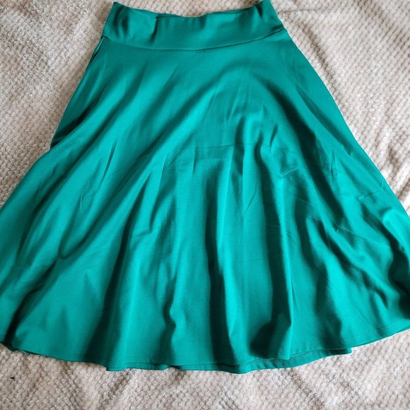 Agnes and Dora midi skirt, green, med with pockets - Picture 1 of 3